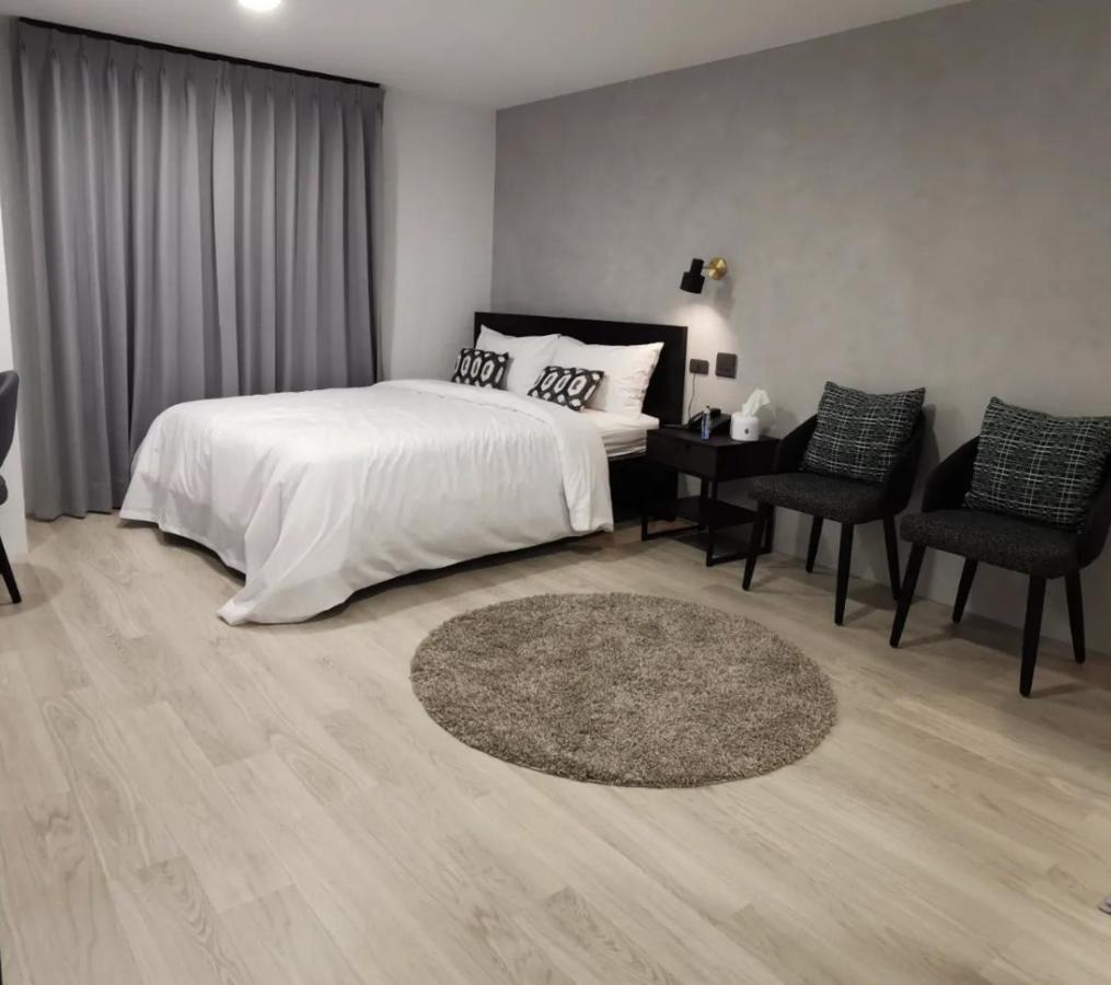 Tzu Chi Hotel Pingtung Экстерьер фото